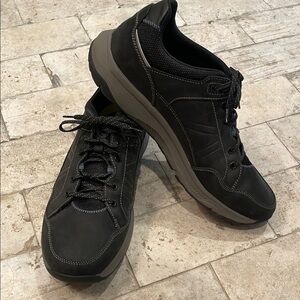Black Florsheim Tread Lite Moc Toe Lace-Up Sneaker. Size 11 M